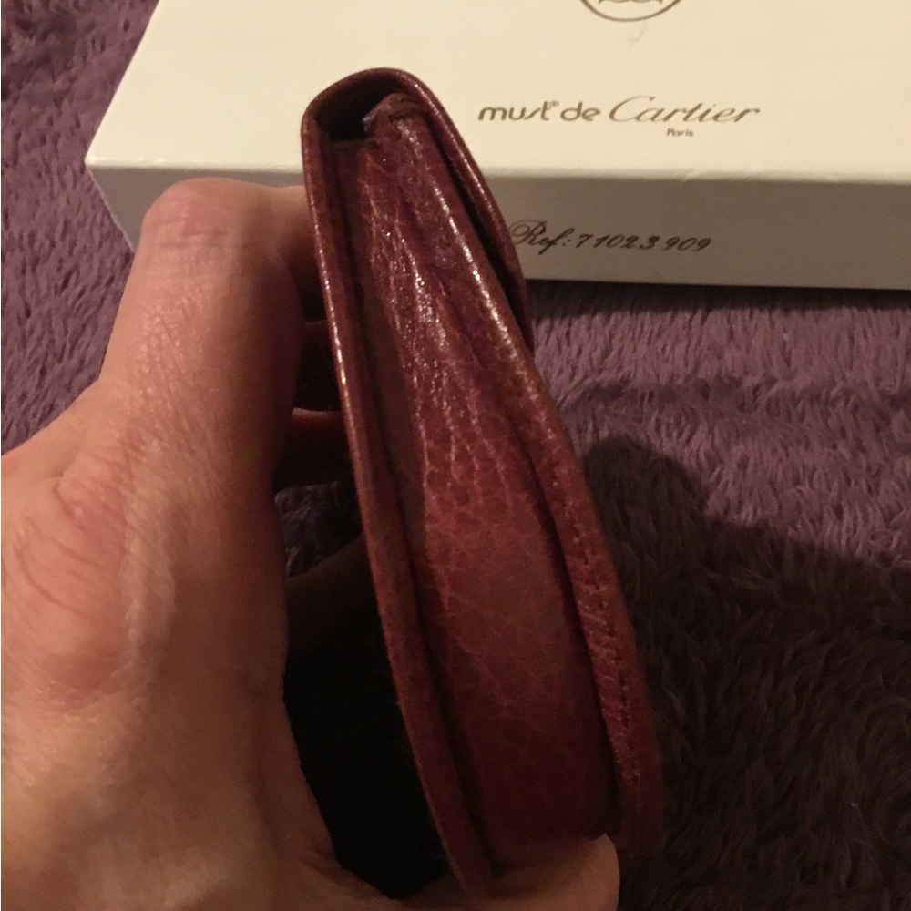 Authentic Cartier Bordeaux Leather Coin Holder - Picture 3 of 14